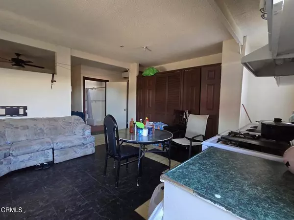 El Centro, CA 92243,606 Smoketree DR