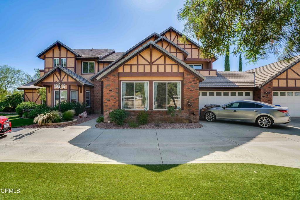 35135 Caprock RD, Santa Clarita, CA 91390
