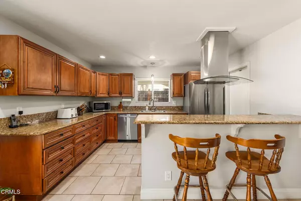 Ojai, CA 93023,1189 S Rice RD