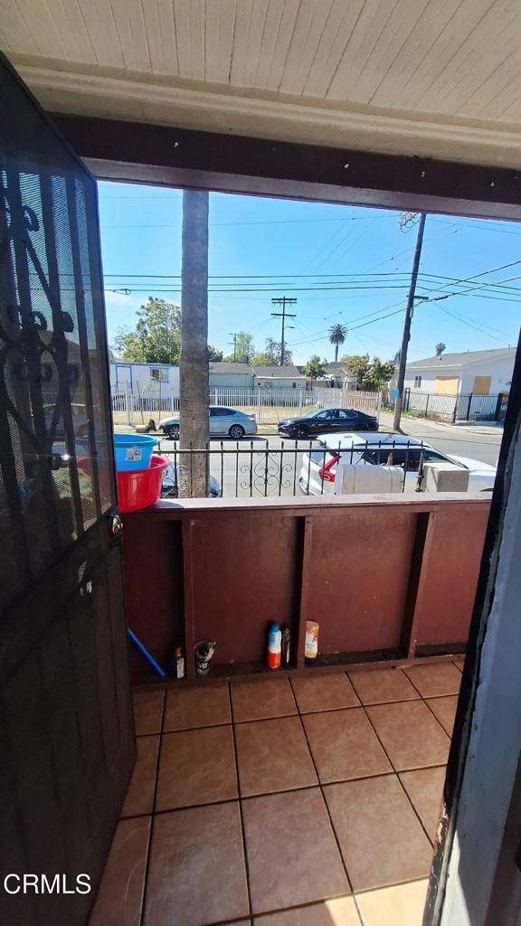 Los Angeles, CA 90011,1382 E 21st ST