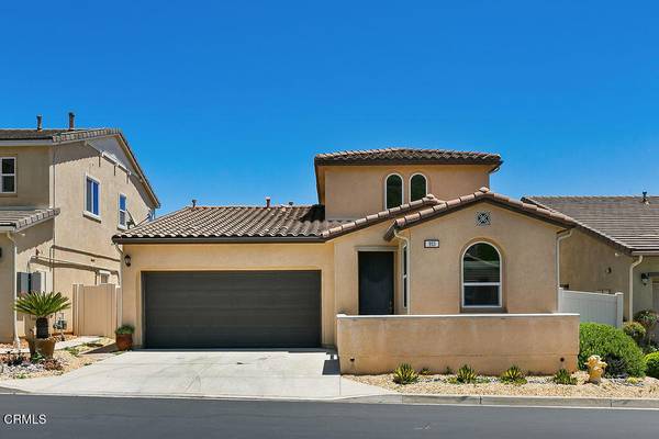 953 Coronado CIR, Santa Paula, CA 93060
