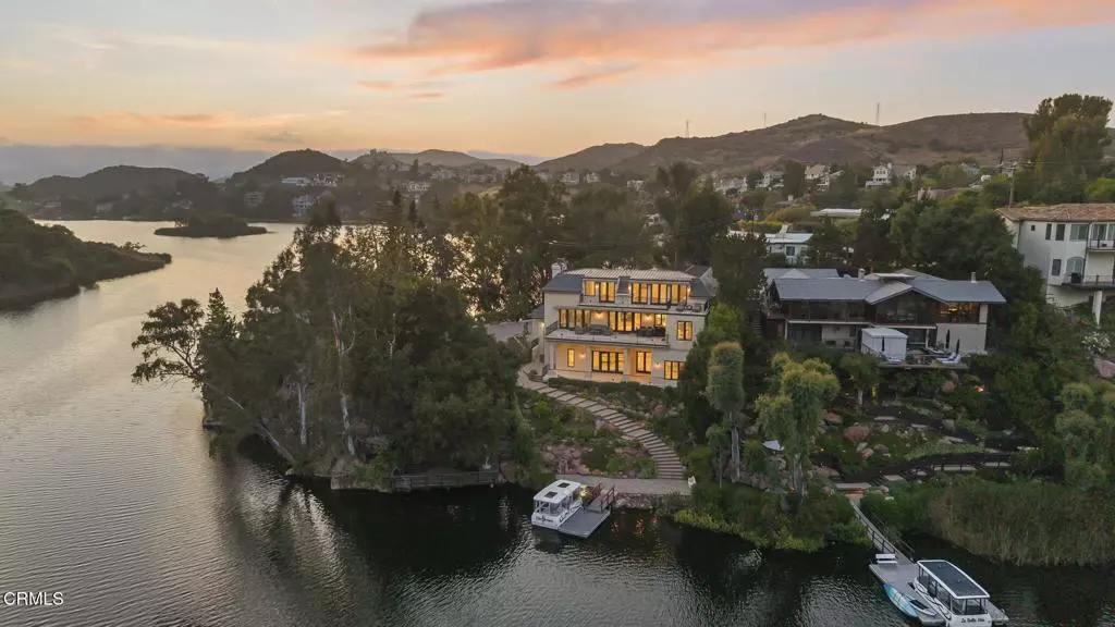 2112 Trentham RD, Westlake Village, CA 91361