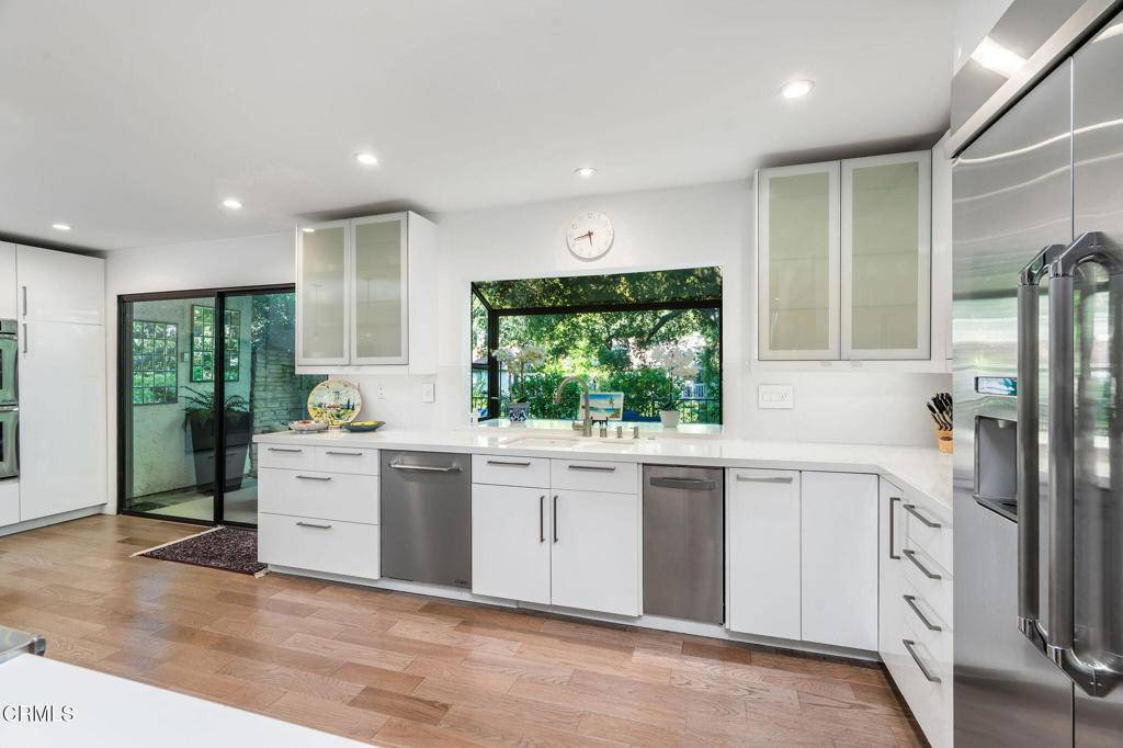 Westlake Village, CA 91362,736 N Valley DR