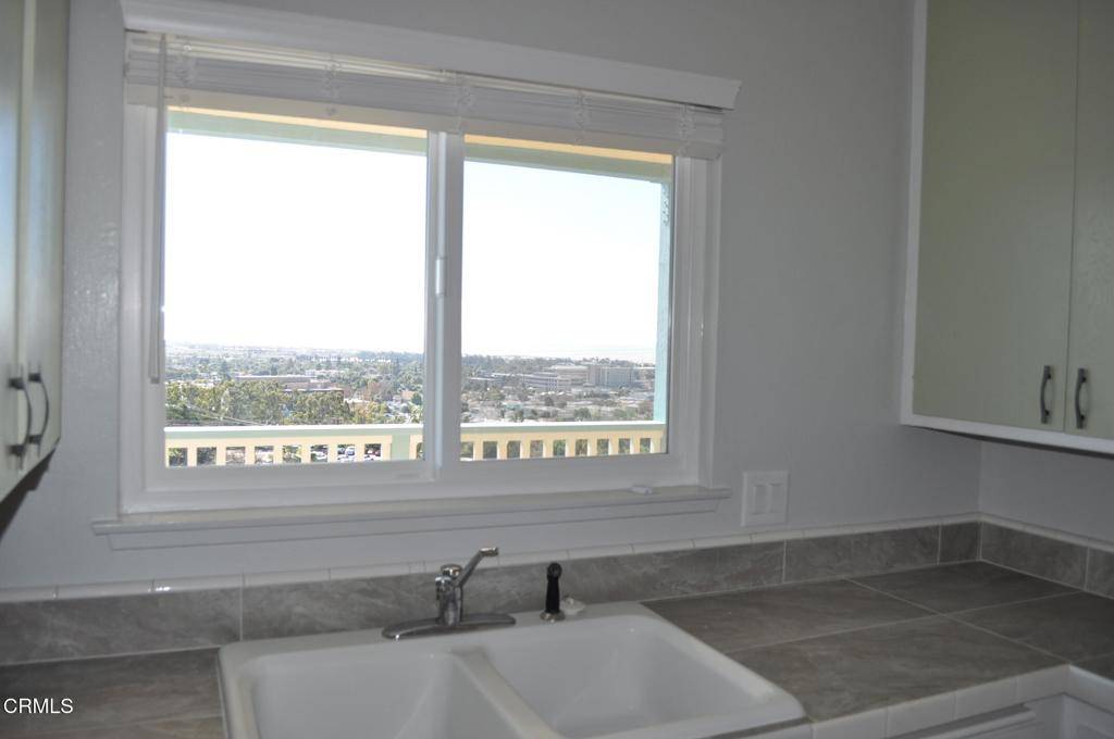 Ventura, CA 93003,3305 Hilltop DR