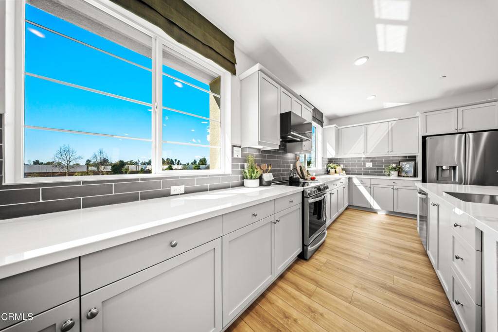 2854 Via Descanso, Camarillo, CA 93012