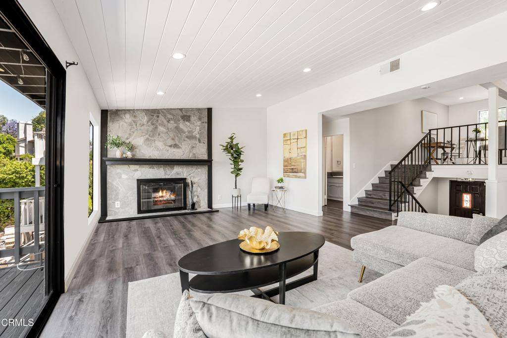 Woodland Hills, CA 91364,22769 Macfarlane DR