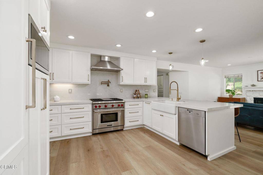 2048 Sierra Mesa DR, Camarillo, CA 93010