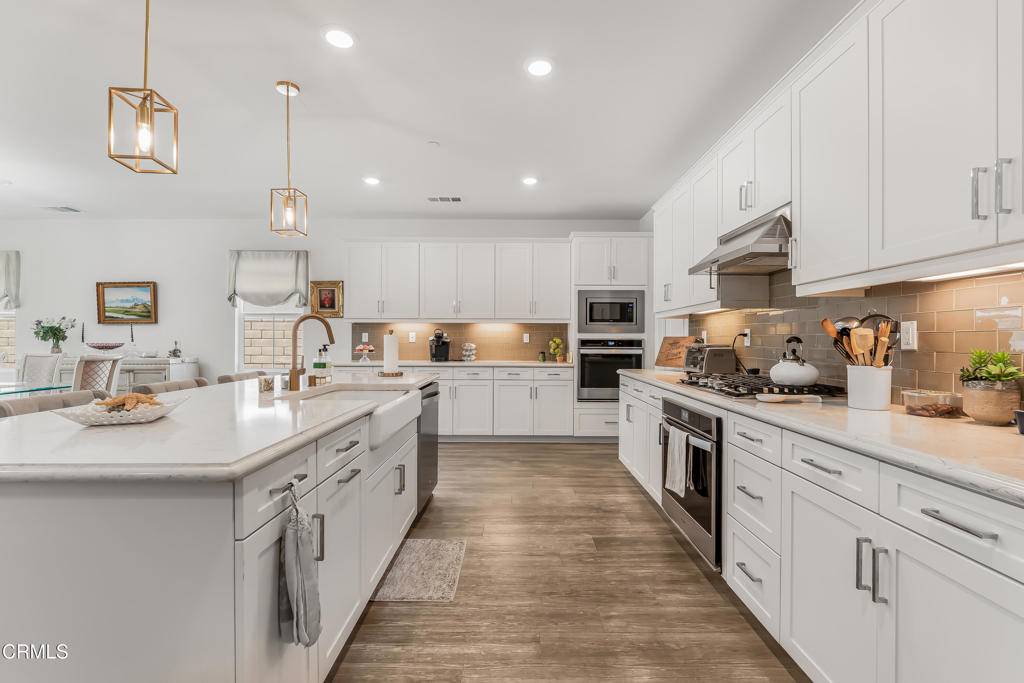 Simi Valley, CA 93065,566 Purple Sage LN