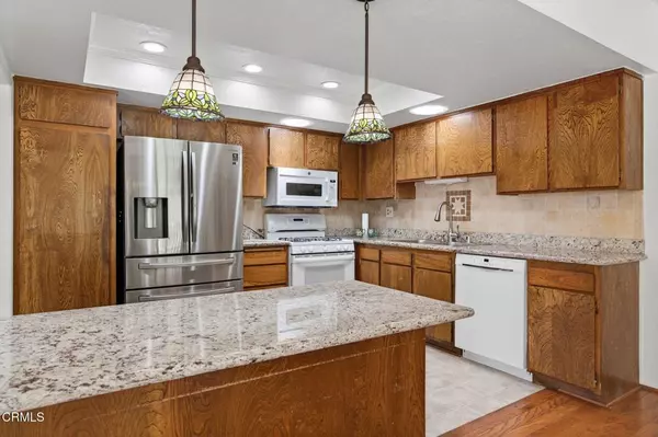 Valencia, CA 91354,27127 Rio Bosque DR
