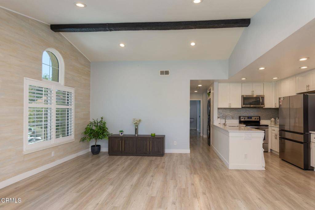 Camarillo, CA 93012,5684 Recodo WAY
