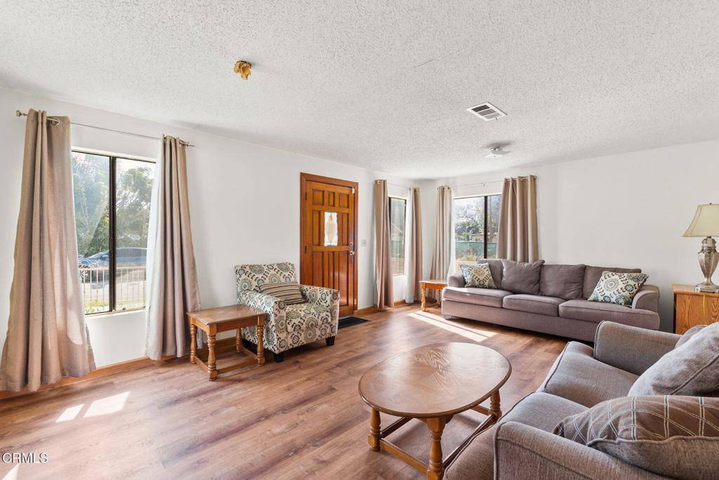 Santa Paula, CA 93060,236 S 11th ST