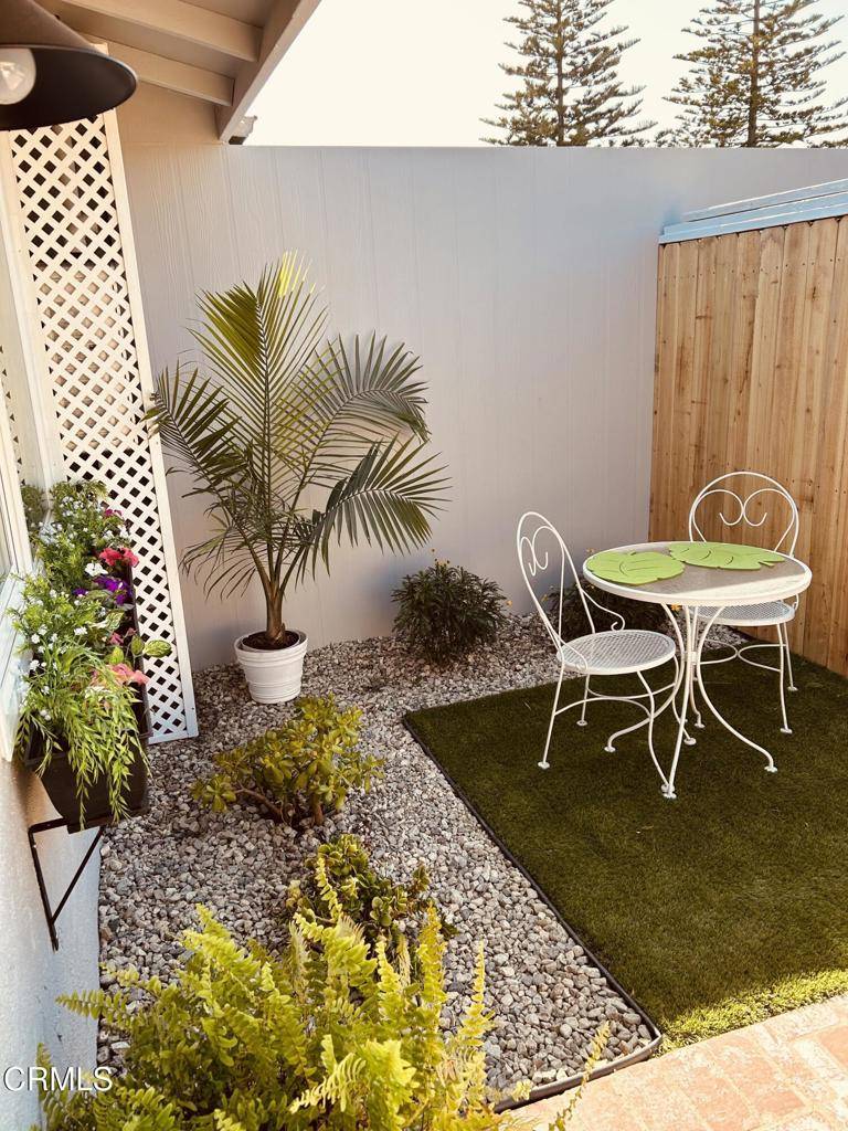 163 E Bowling GN, Port Hueneme, CA 93041