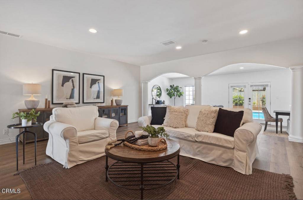 Winnetka, CA 91306,20749 Gault ST