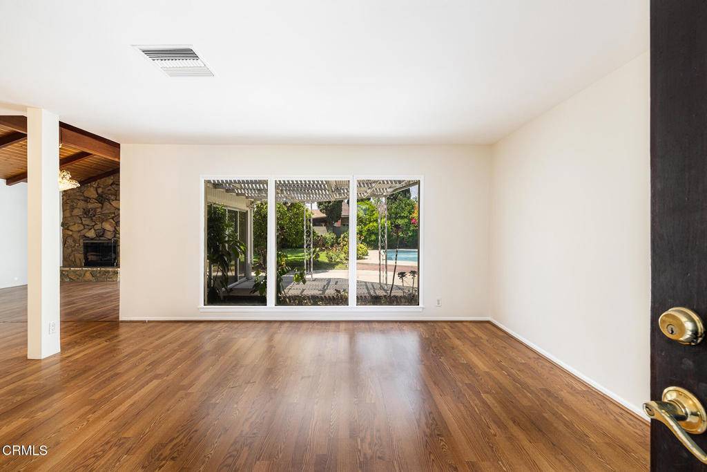 Sun Valley, CA 91352,11215 Lull ST
