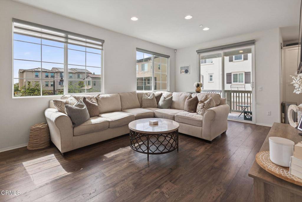Camarillo, CA 93010,162 Sawbuck ST