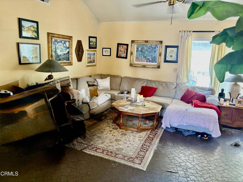 Thousand Oaks, CA 91360,297 Autumnwood ST