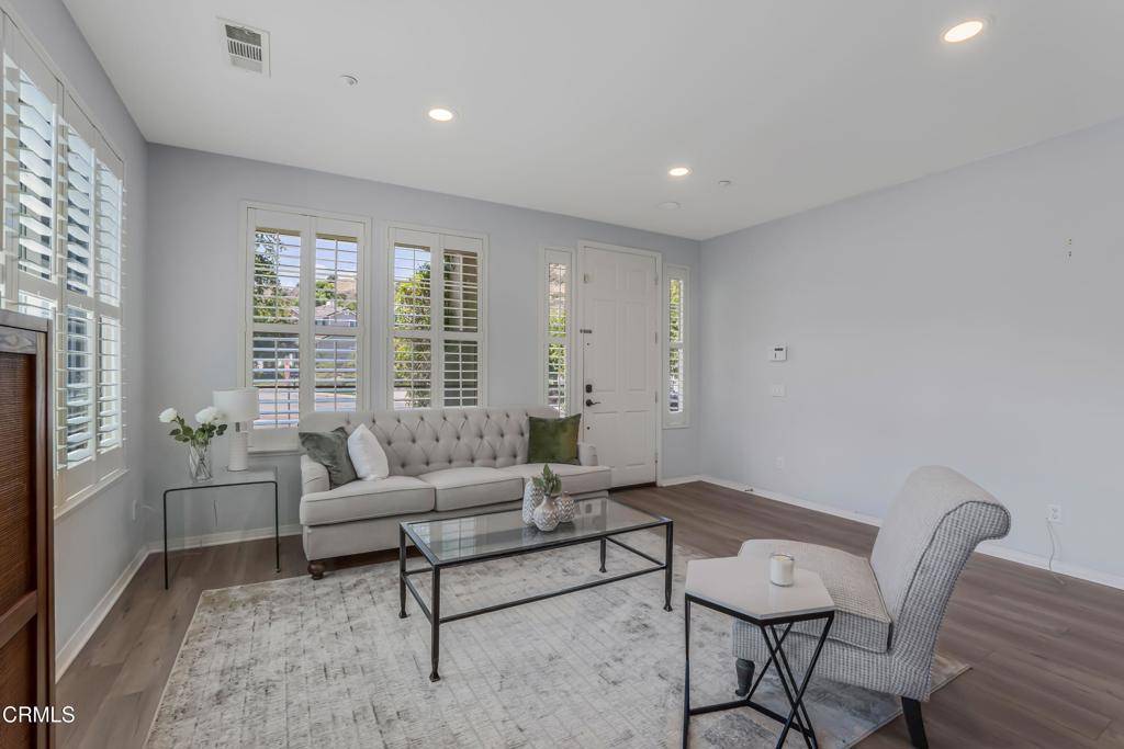 Simi Valley, CA 93063,1502 Hidden Ranch DR