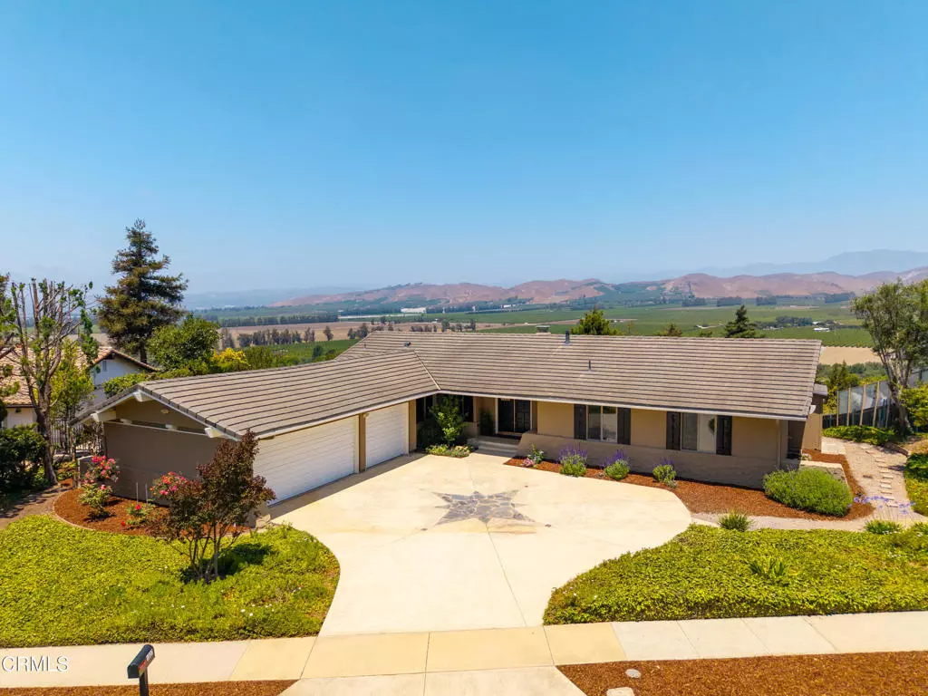 Camarillo, CA 93010,1027 Garrido DR