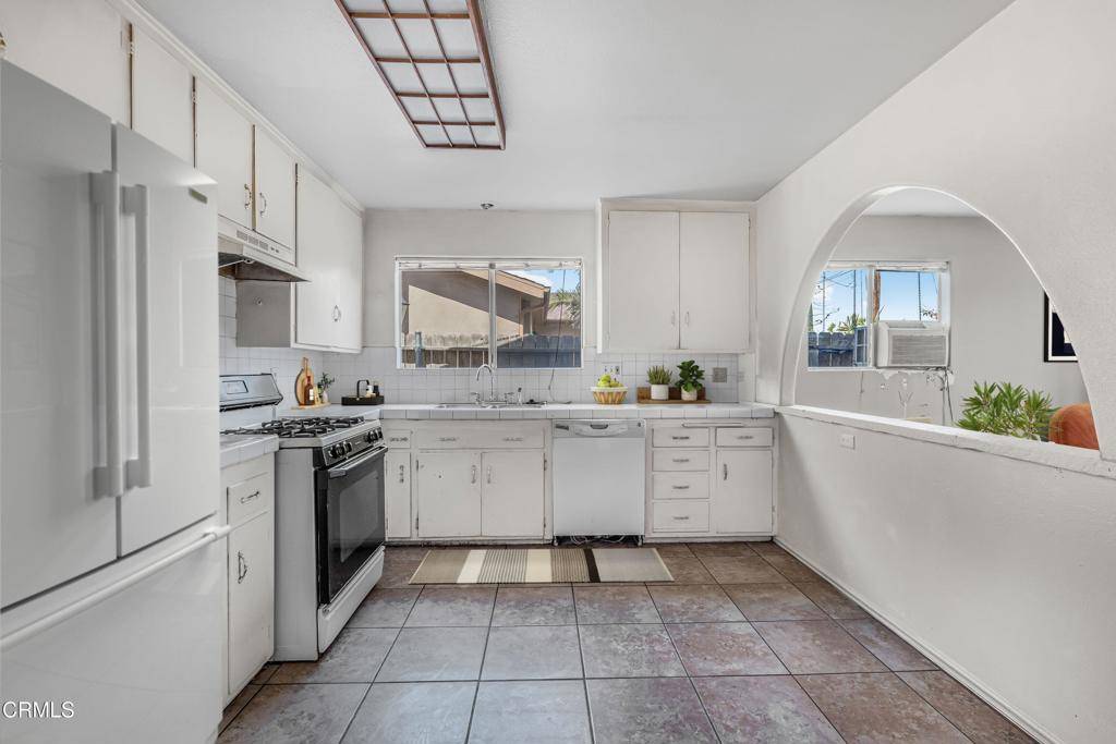 Simi Valley, CA 93065,842 Ashland AVE