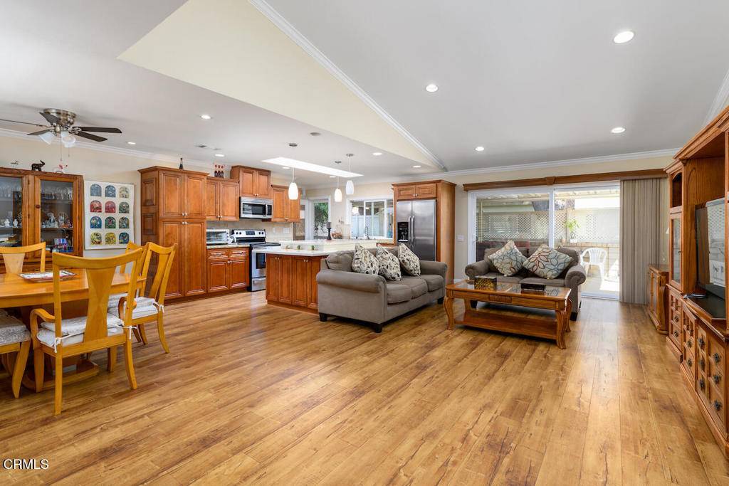 Camarillo, CA 93012,17219 Village 17