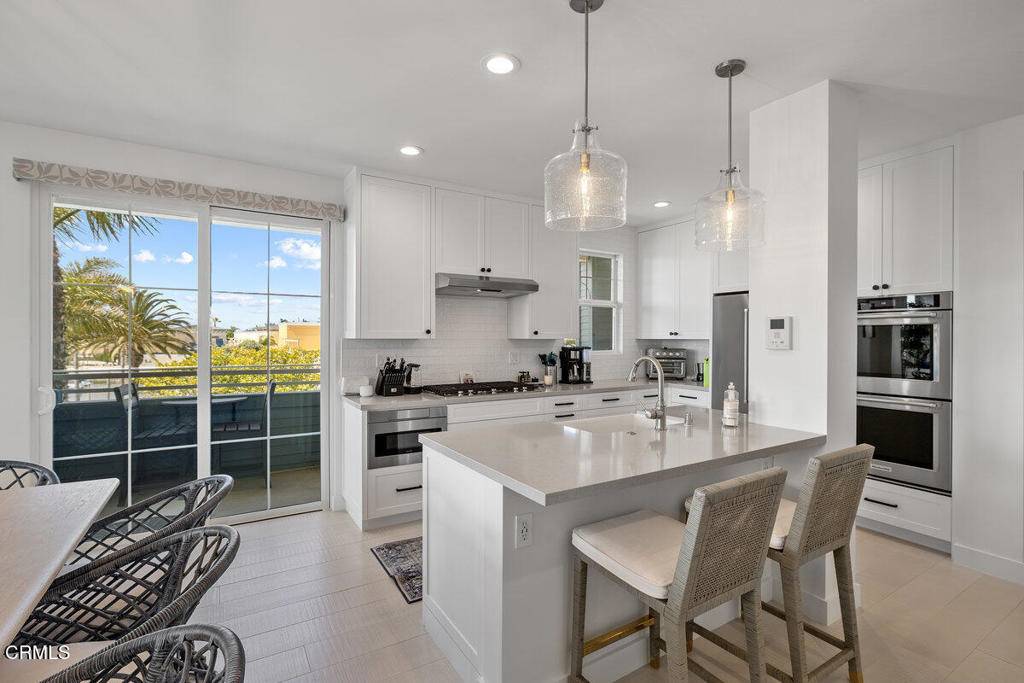 Oxnard, CA 93035,1437 Windshore WAY