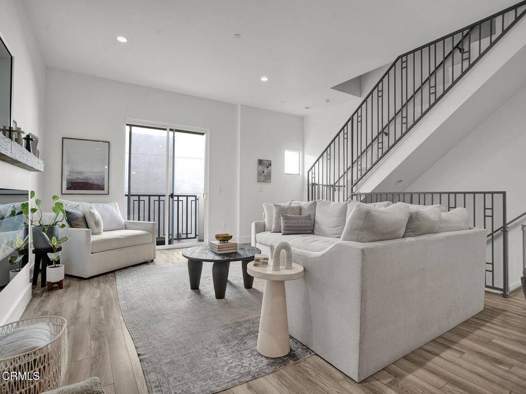 Sherman Oaks, CA 91401,5662 Hazeltine AVE