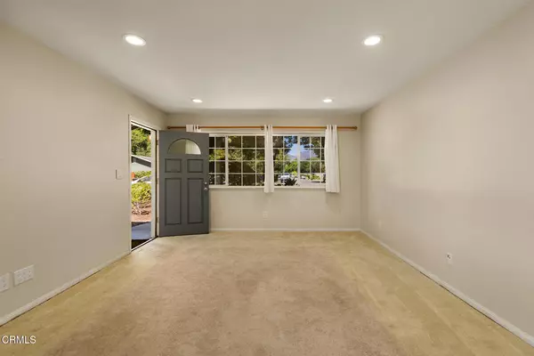 Ojai, CA 93023,1104 Mariano DR