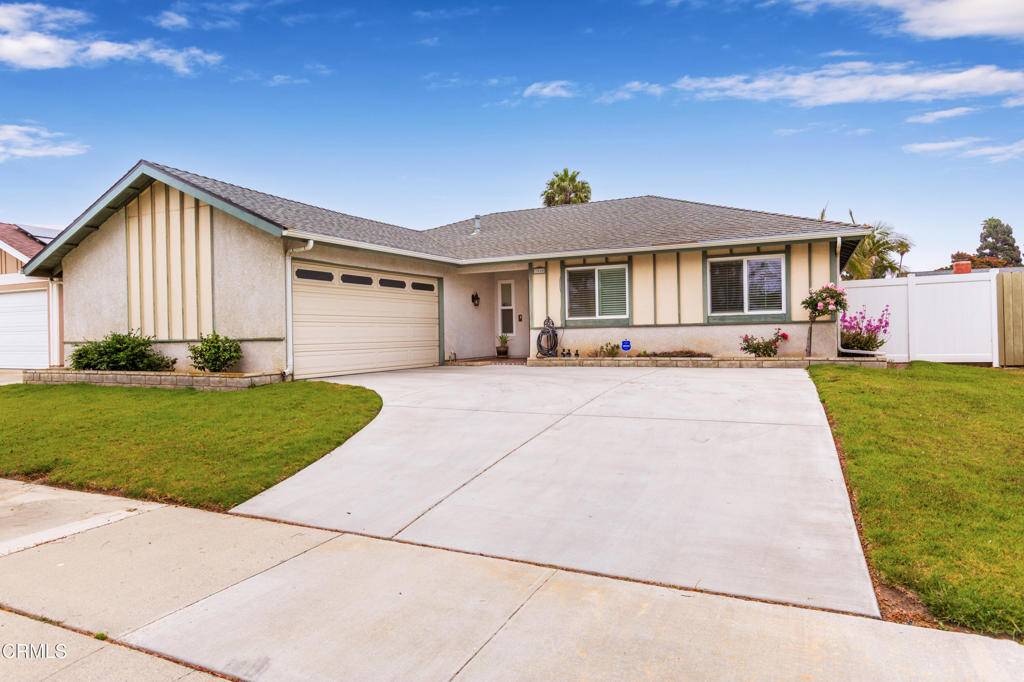 2060 Olga ST, Oxnard, CA 93036