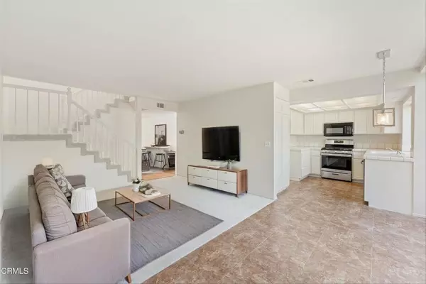 Downey, CA 90240,8950 Serapis AVE #18