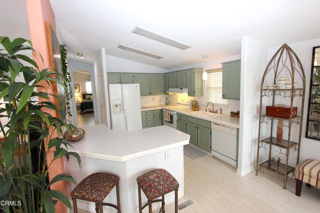Ventura, CA 93001,1215 Anchors Way WAY #44