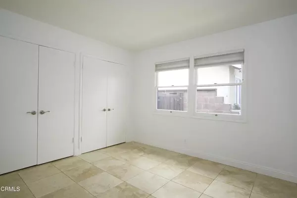 Ventura, CA 93003,359 Burl AVE