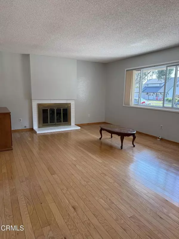 Ventura, CA 93004,1204 Cardigan AVE