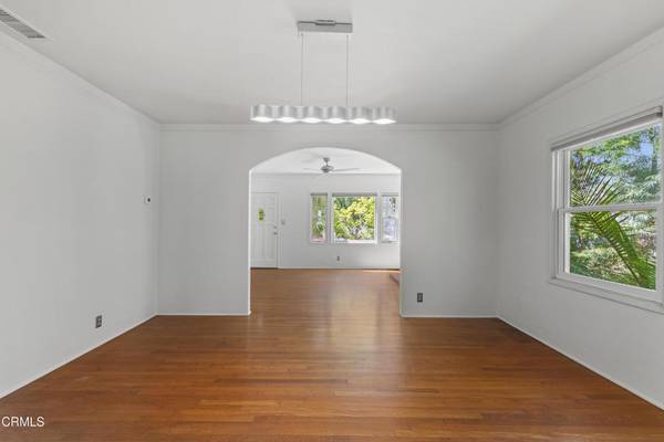 Santa Barbara, CA 93101,917 W W Victoria ST