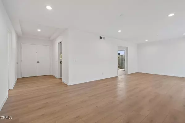 Ventura, CA 93004,8373 Hollister ST