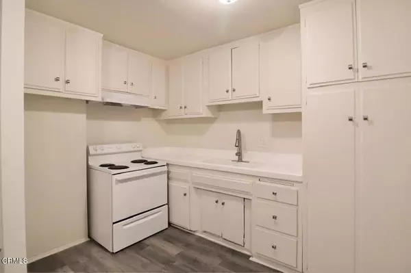 Oxnard, CA 93033,241 Campbell WAY #B