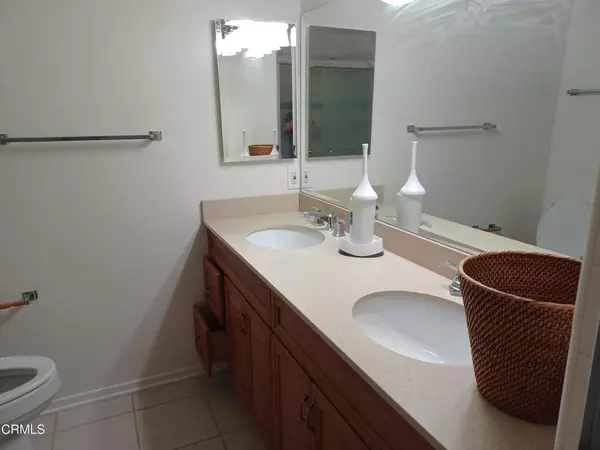 Thousand Oaks, CA 91362,1593 La Jolla DR