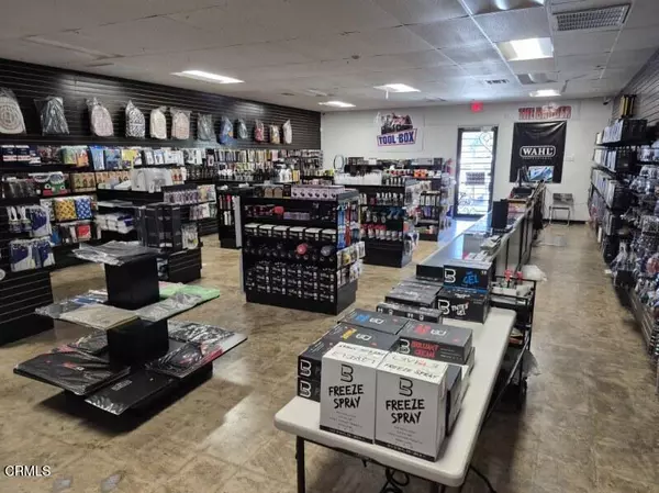 Fresno, CA 93703,1564 N First ST