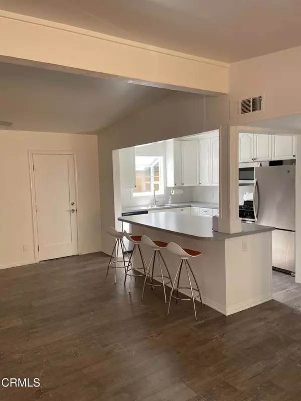 Ventura, CA 93001,1144 Cornwall LN