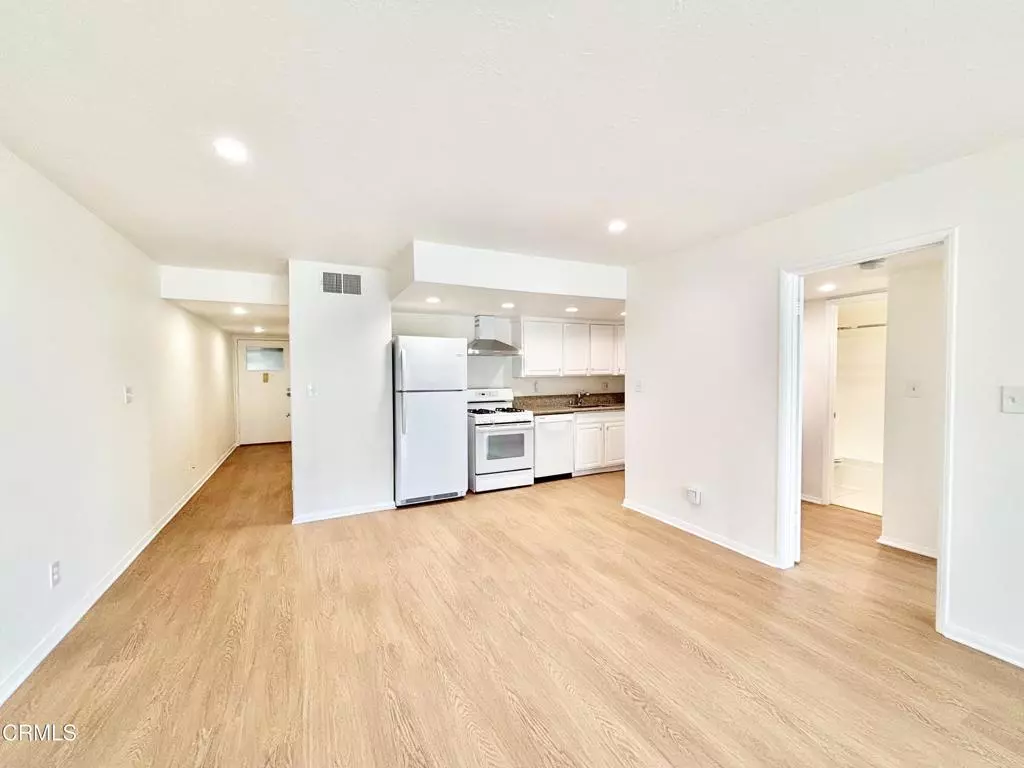 Port Hueneme, CA 93041,616 Sunfish WAY