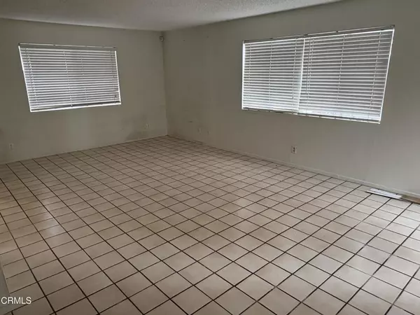 Oxnard, CA 93036,1400 Kumquat PL