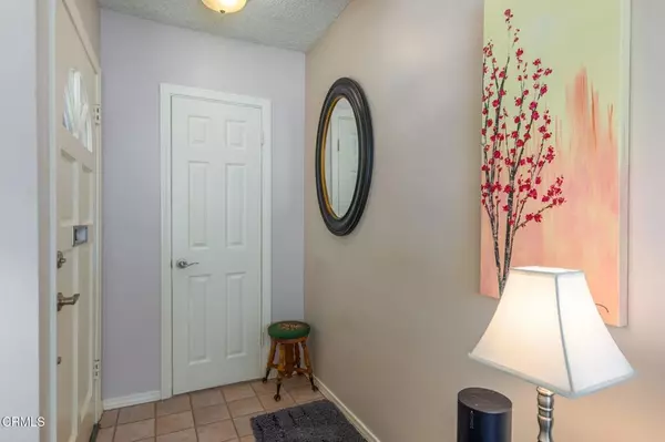 Santa Paula, CA 93060,1214 Mariposa DR