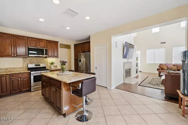 Oxnard, CA 93030,420 Ocotlan WAY