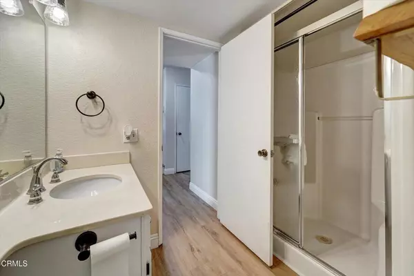 Santa Paula, CA 93060,1718 Cherry Hill RD