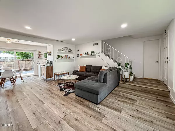 Moorpark, CA 93021,15076 Varsity ST #A