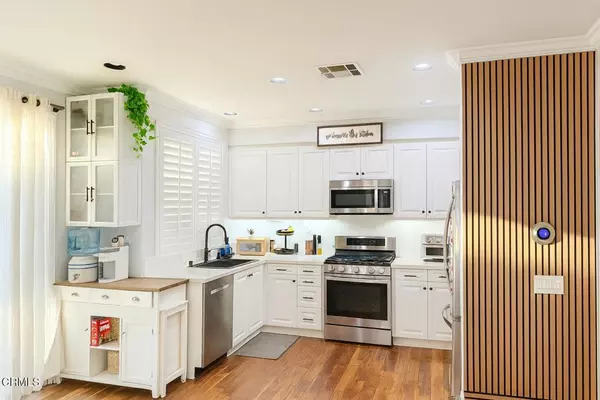 Camarillo, CA 93012,269 Via Cantilena