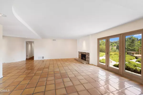 Camarillo, CA 93010,947 Camino Concordia