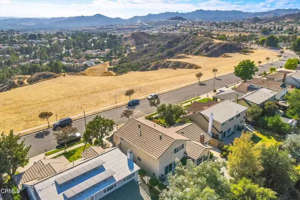 Porter Ranch, CA 91326,19015 Braemore RD