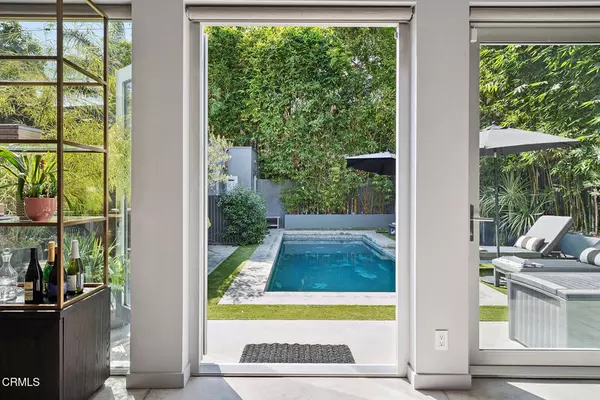 West Hollywood, CA 90048,329 Westbourne DR