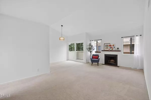 Ventura, CA 93003,1466 San Simeon CT #2