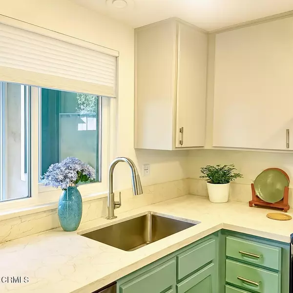 Camarillo, CA 93010,1659 E Bridgeport LN